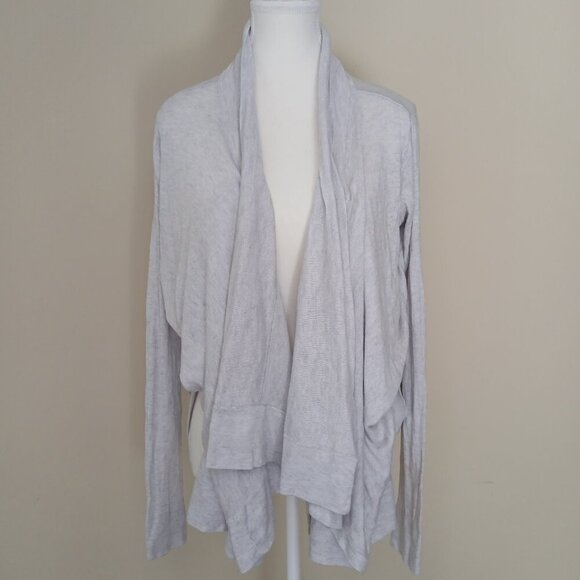 Lululemon Express Yourself Mudra Wrap Cardigan Light Heathered Gray Size 8-10 - Picture 8 of 9